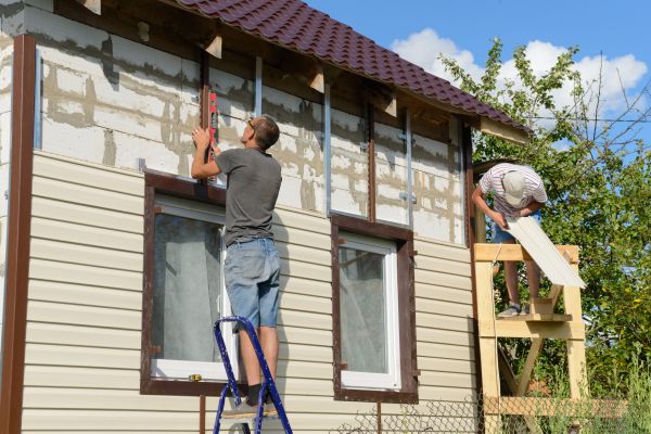 Cost of Handyman Siding Repair in Escondido