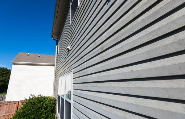 Cost of Vinyl Siding Panel Replacement in Escondido